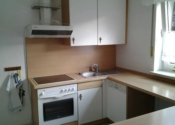 Christa Hahn 아파트